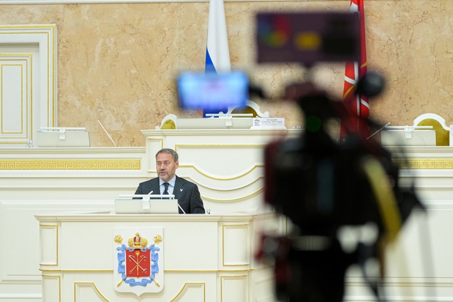 Без времени на раскачку: новый созыв ЗакСа начал работу